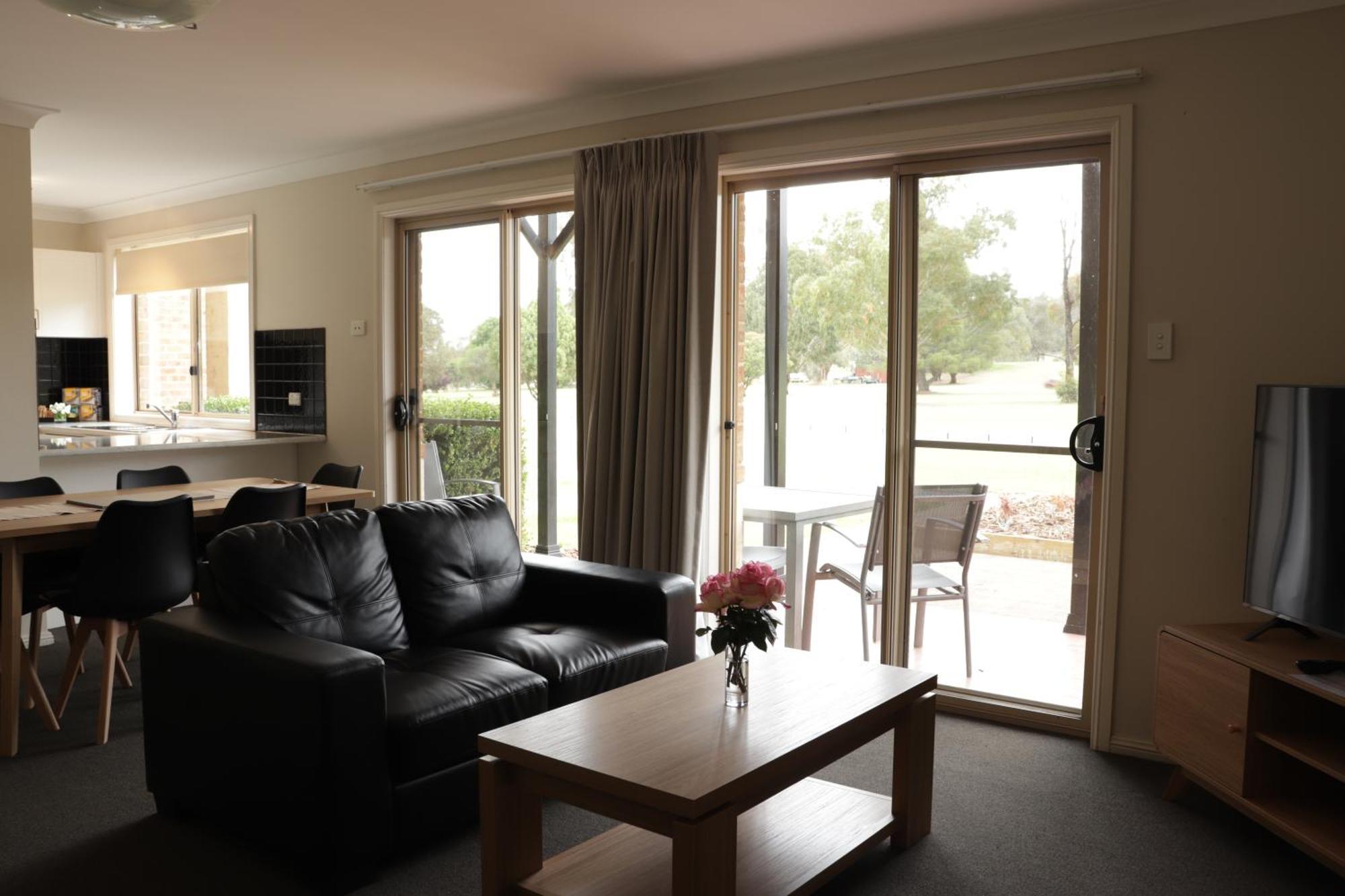 Cootamundra Heritage Motel & Apartments Bagian luar foto
